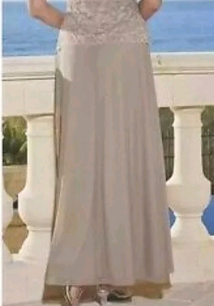 Final $7 /Midnight Velvet "Ebellished Knit Lace Maxi Dress" Sz. S Tan - Picture 6 of 7